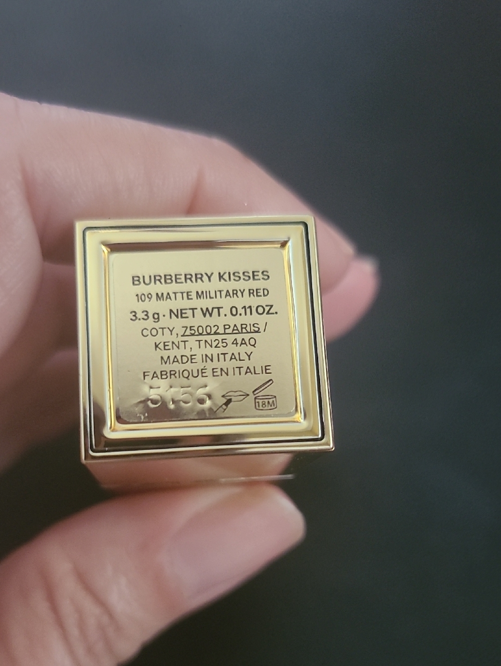 Burberry Kisses Matte Lipstick- 109 Military Red - Picture 4 of 8